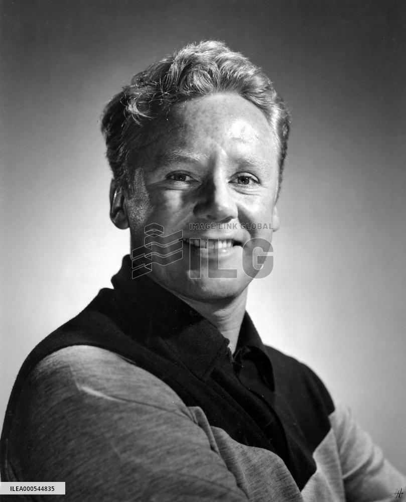 VAN JOHNSON  Actor VAN JOHNSON  Actor