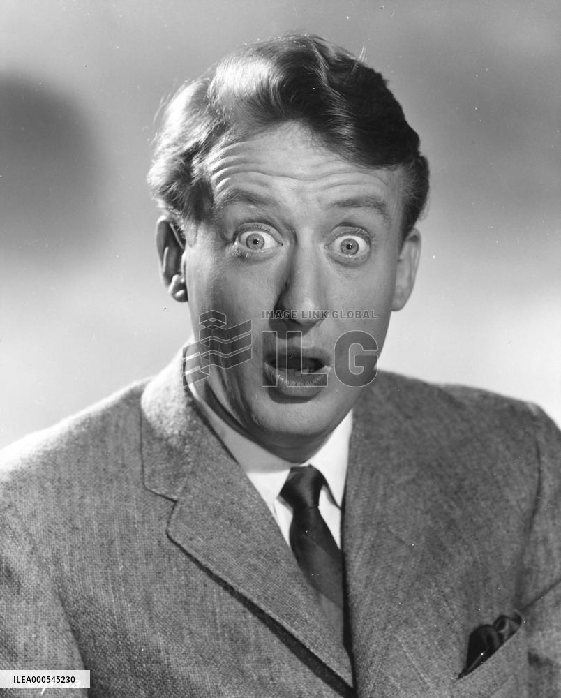 TOM POSTON THE OLD DARK HOUSE