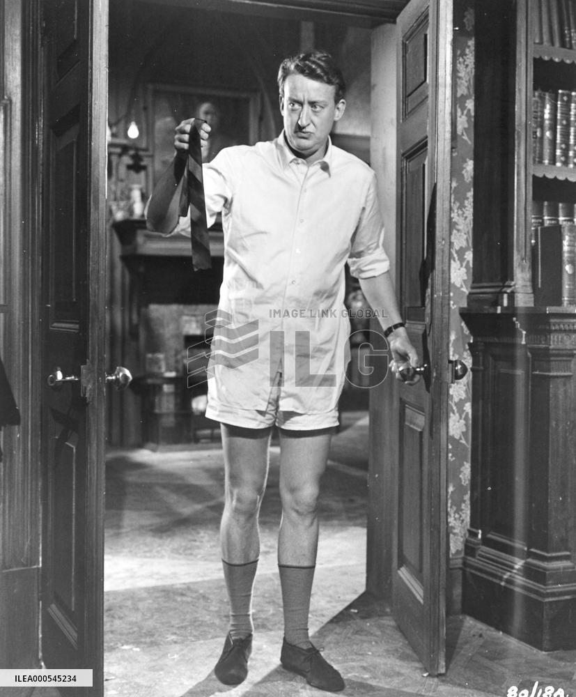 TOM POSTON  THE OLD DARK HOUSE