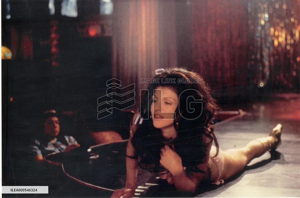 THE PEOPLE VS LARRRY FLYNT