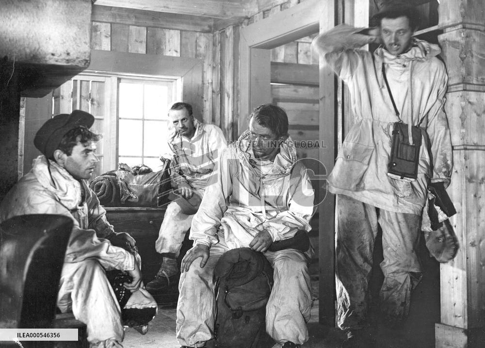 KAMPEN OM TUNGTVANNET