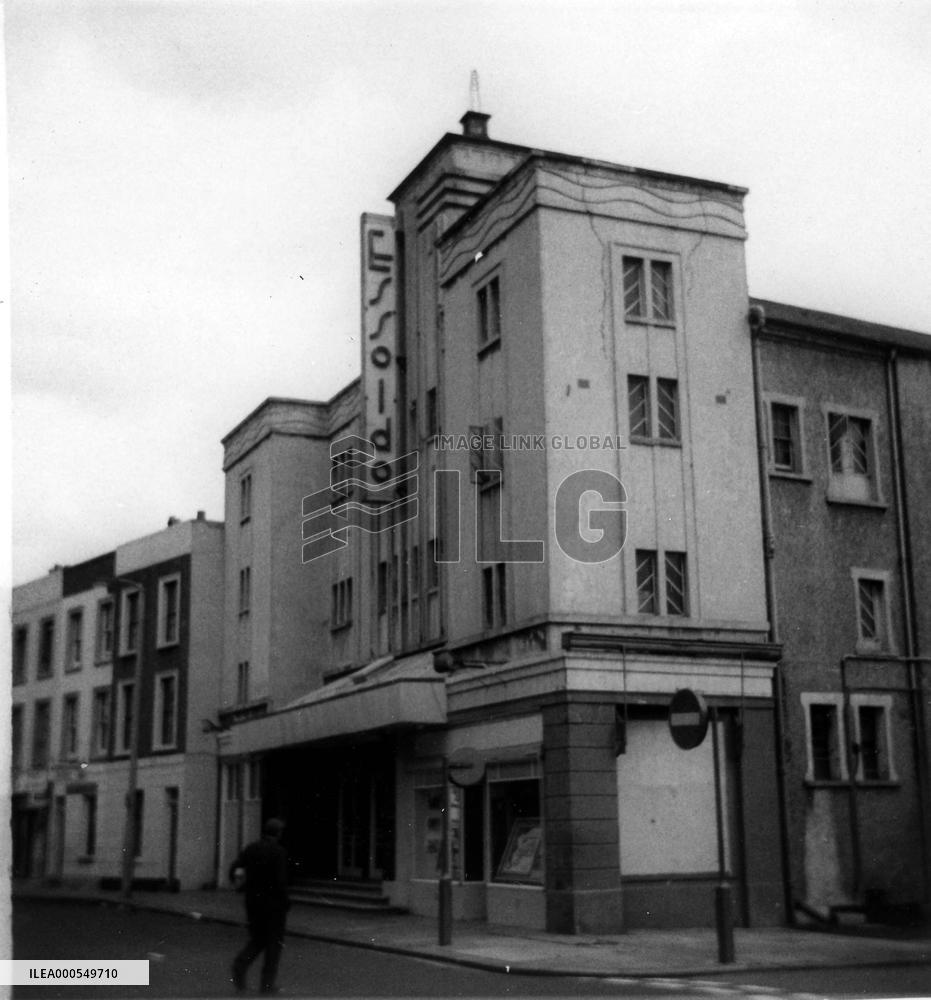 ESSOLDO CINEMA WATFORD