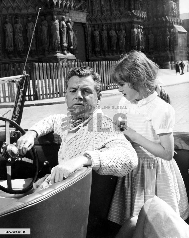 THE GREENGAGE SUMMER