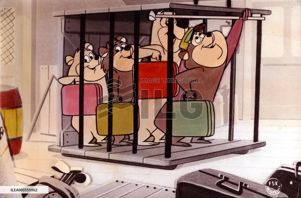 HEY THERE, IT'S YOGI BEAR