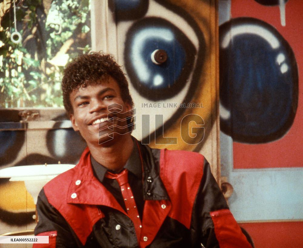 BREAKIN' 2: ELECTRIC BOOGALOO