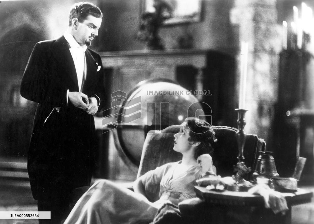 HOUNDS OF ZAROFF