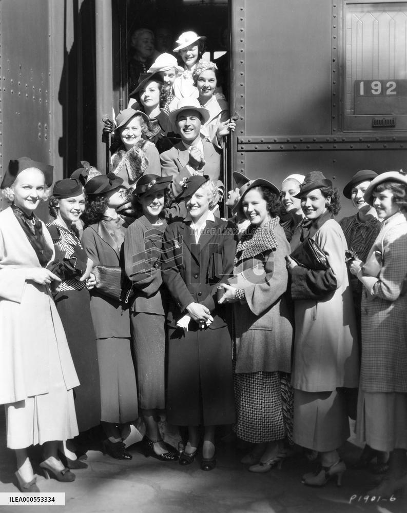 JAN KIEPURA ARRIVES IN HOLLYWOOD