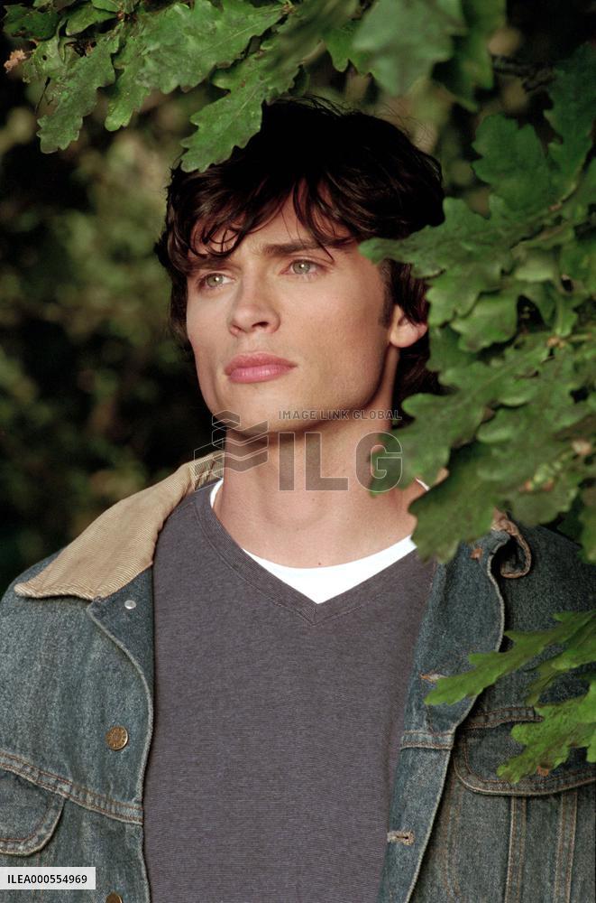 SMALLVILLE (Season 1) Metamorphosis (Episode #227601)  Roll