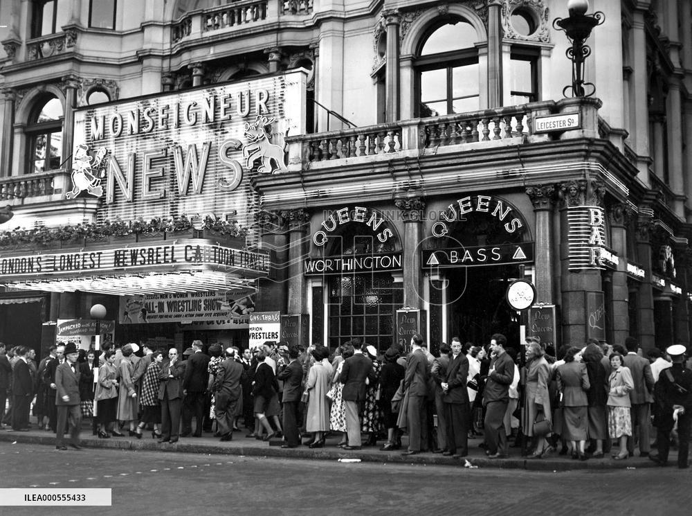 MONSEIGNEUR NEWS THEATRE, LEICESTER SQUARE, LONDON
