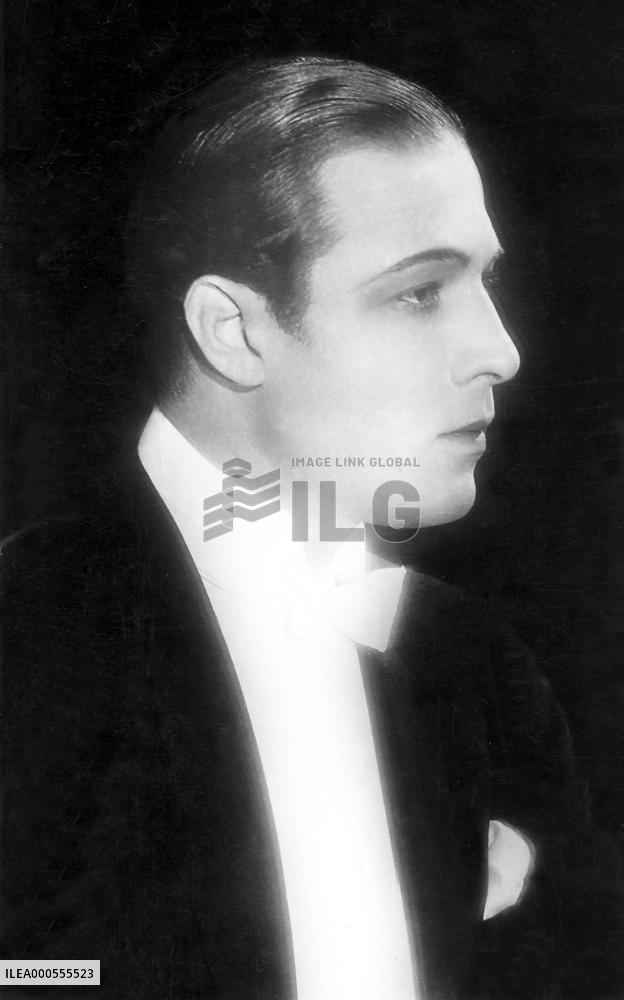 RUDOLPH VALENTINO