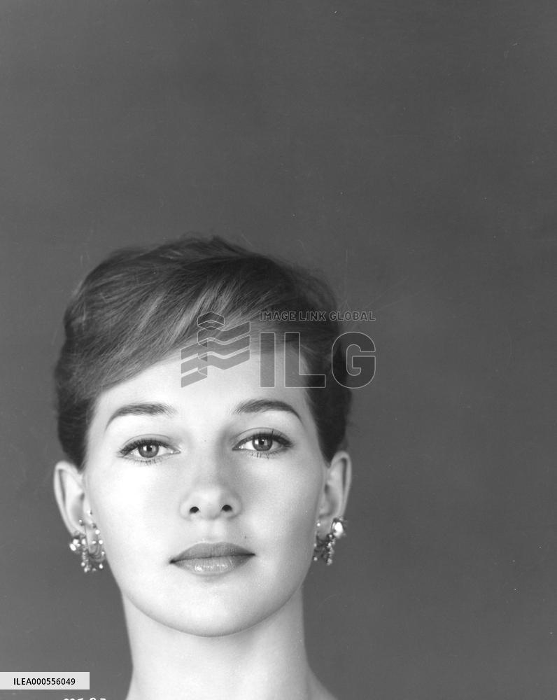 TANIA ELG circa late 1950's