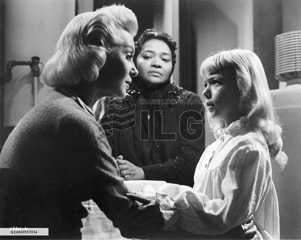 IMITATION OF LIFE