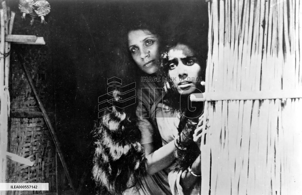 JAGO HUA SAVERA aka DAY SHALL DAWN