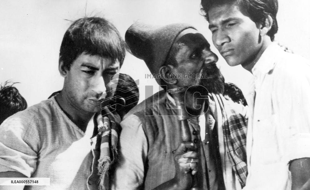 JAGO HUA SAVERA aka DAY SHALL DAWN