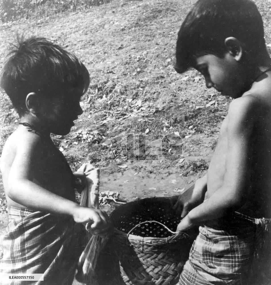 JAGO HUA SAVERA aka DAY SHALL DAWN