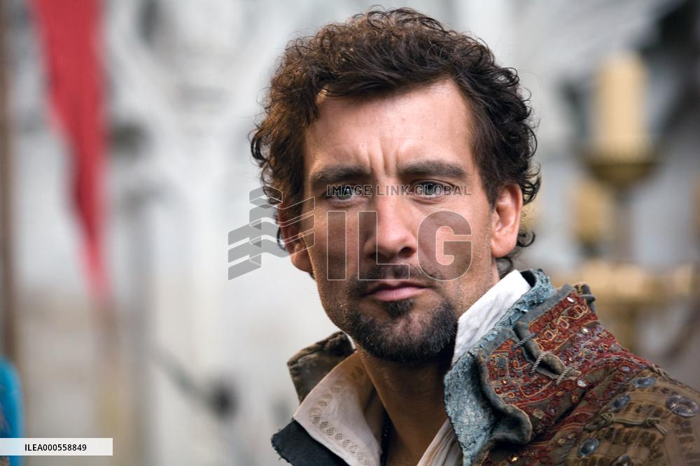 ELIZABETH: THE GOLDEN AGE