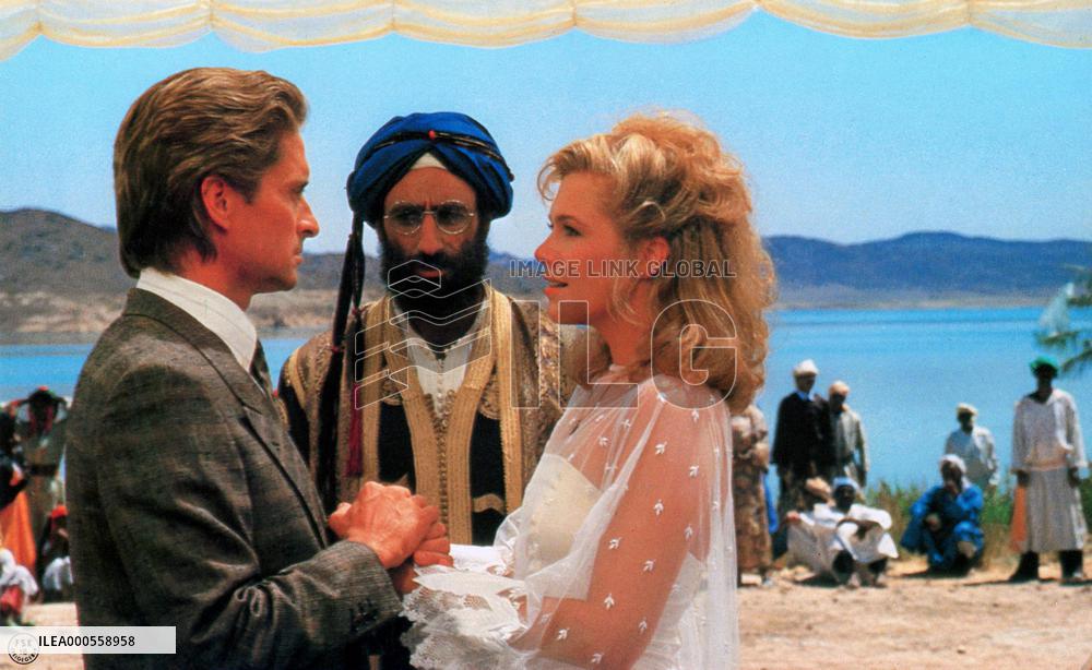 MICHAEL DOUGLAS, AVNER EISENBERG,  KATHLEEN TURNER THE JEWEL
