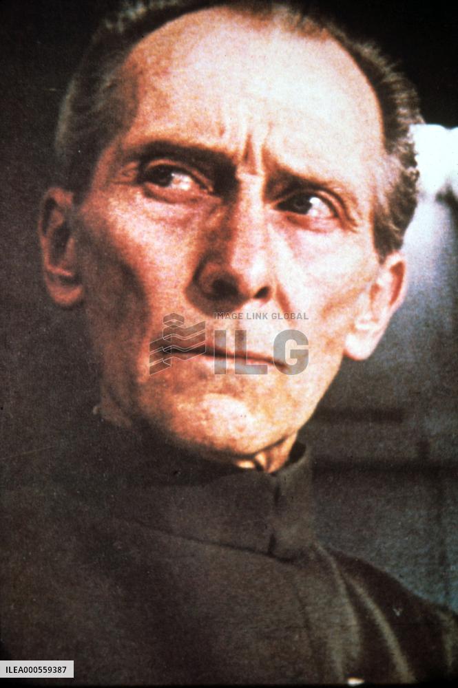 STAR WARS: EPISODE IV - A NEW HOPE