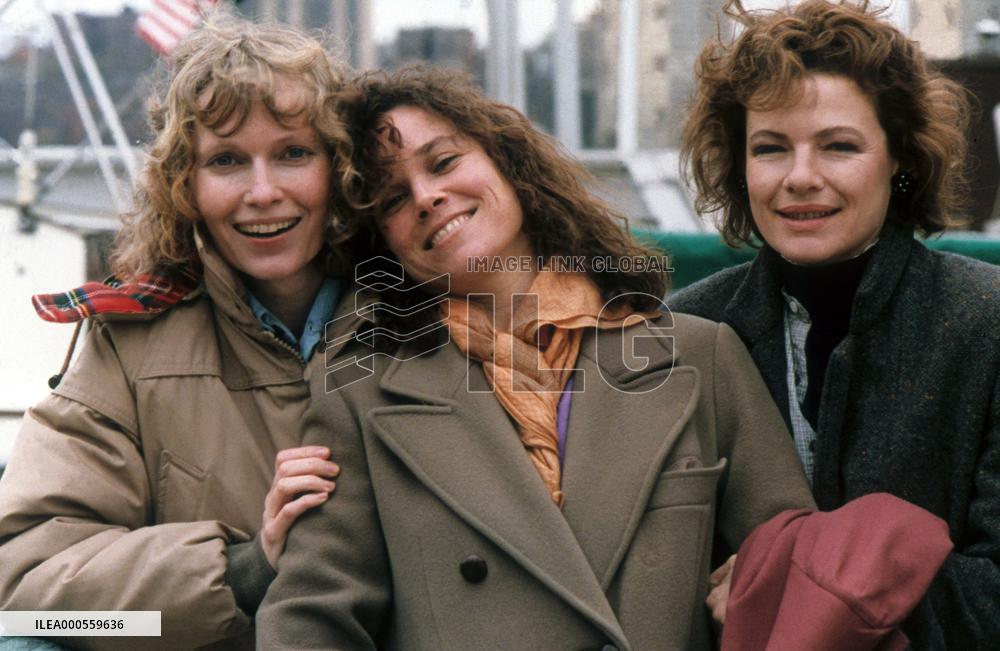 HANNAH AND HER SISTERS