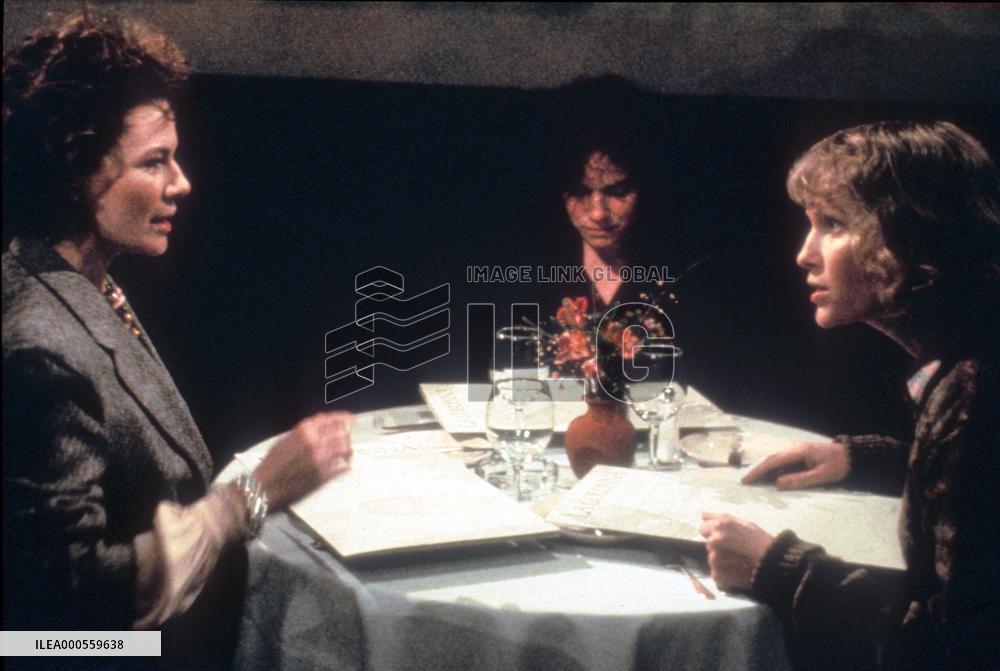 HANNAH AND HER SISTERS