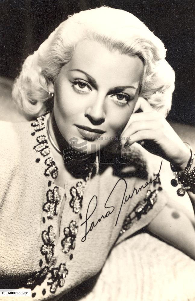 LANA TURNER