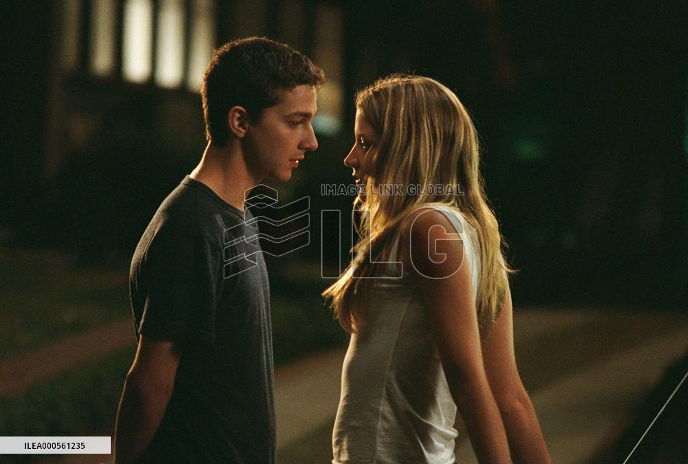 DISTURBIA