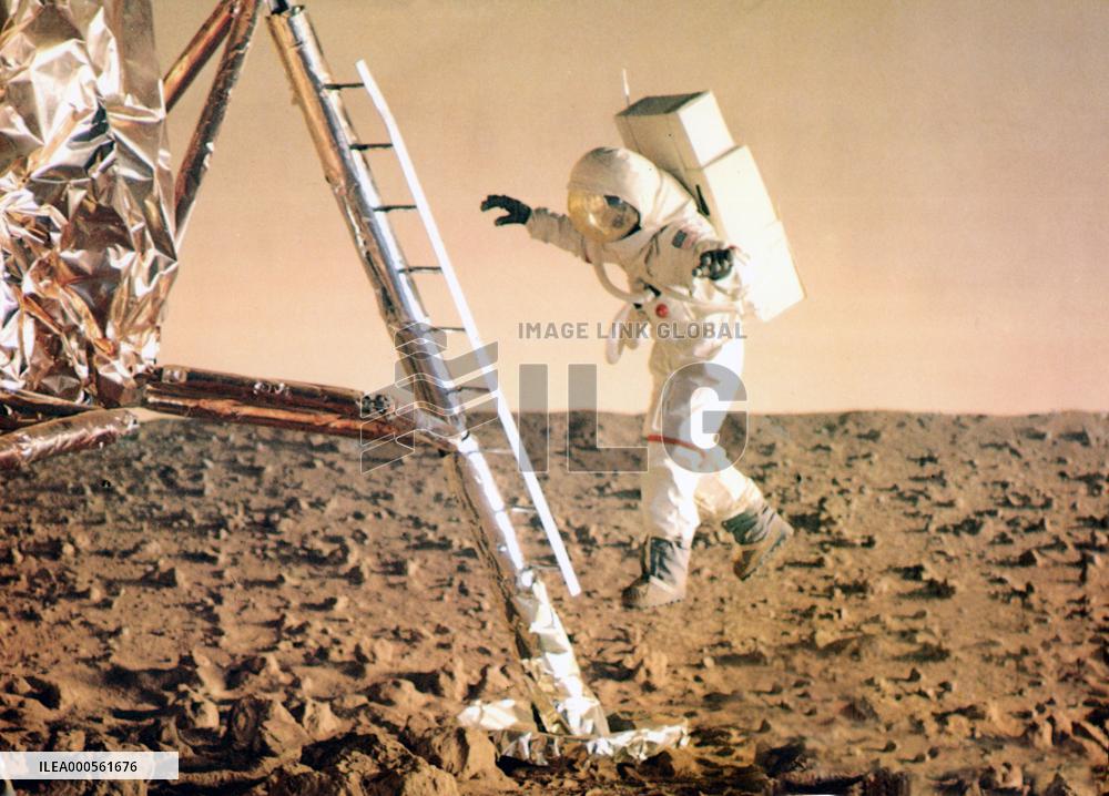 CAPRICORN ONE