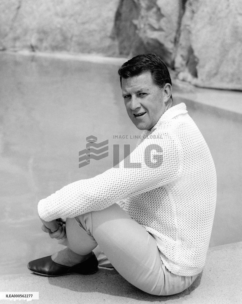 BERNARD BRADEN CIRCA 1960 BERNARD BRADEN