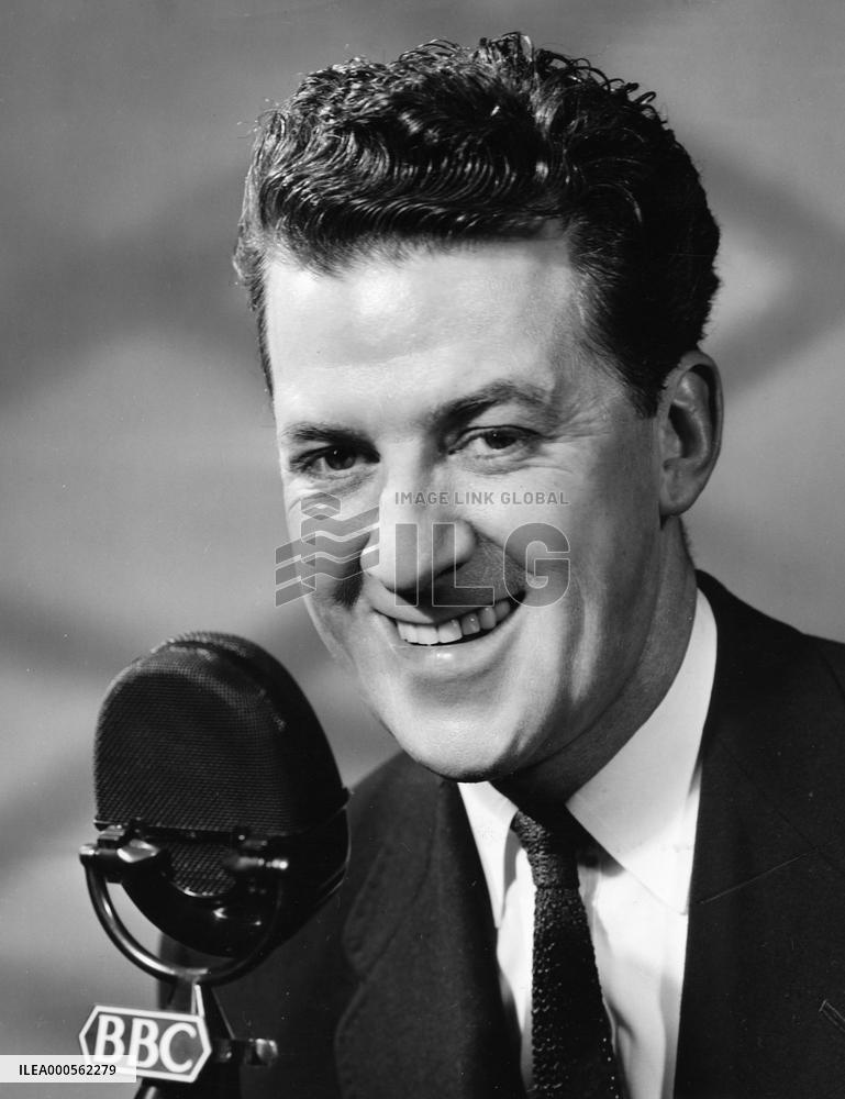 BERNARD BRADEN CIRCA 1956 BERNARD BRADEN