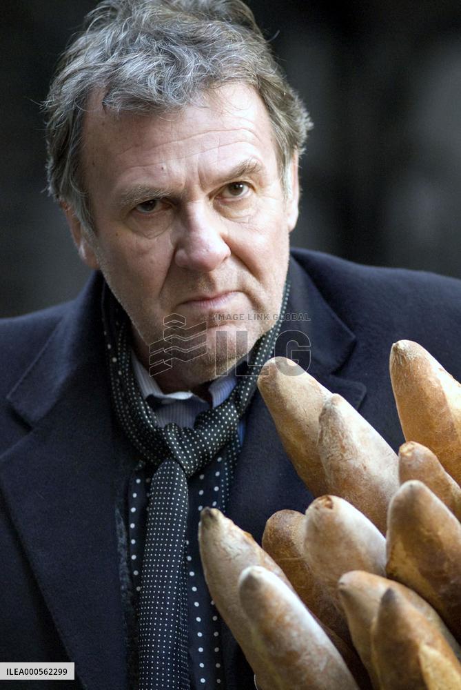 TOM WILKINSON as Arthur Edens MICHAEL CLAYTON