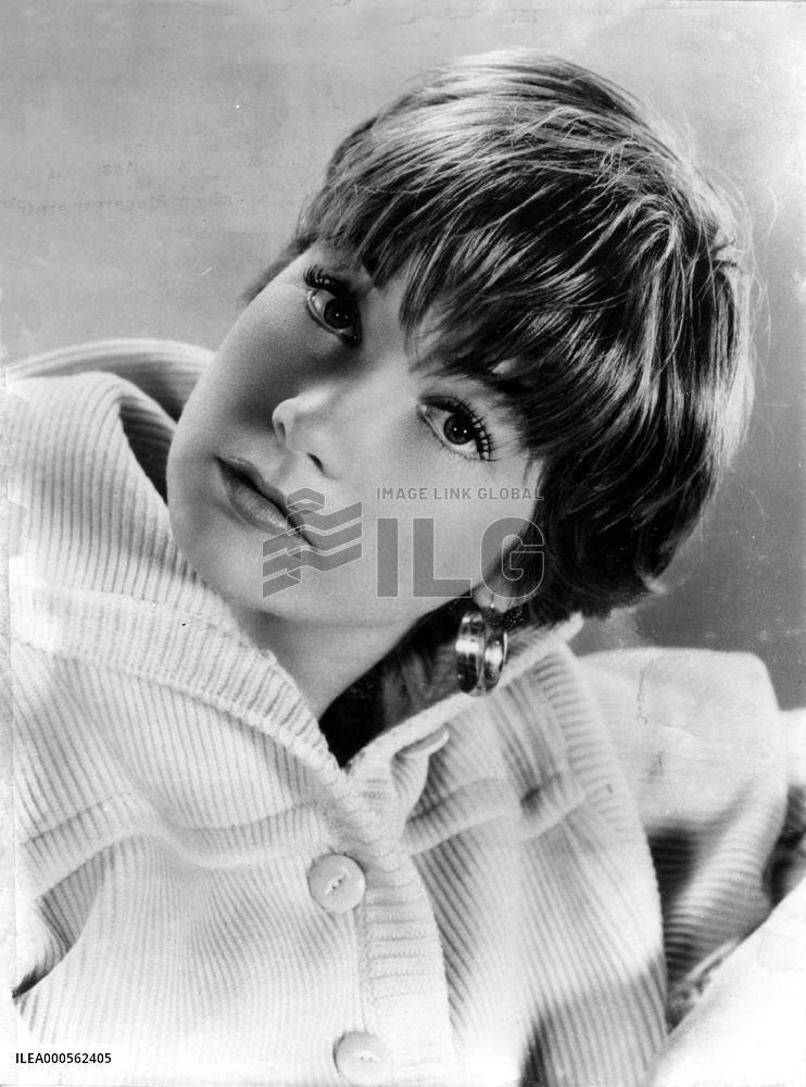SHIRLEY MACLAINE  American Actress TWO LOVES