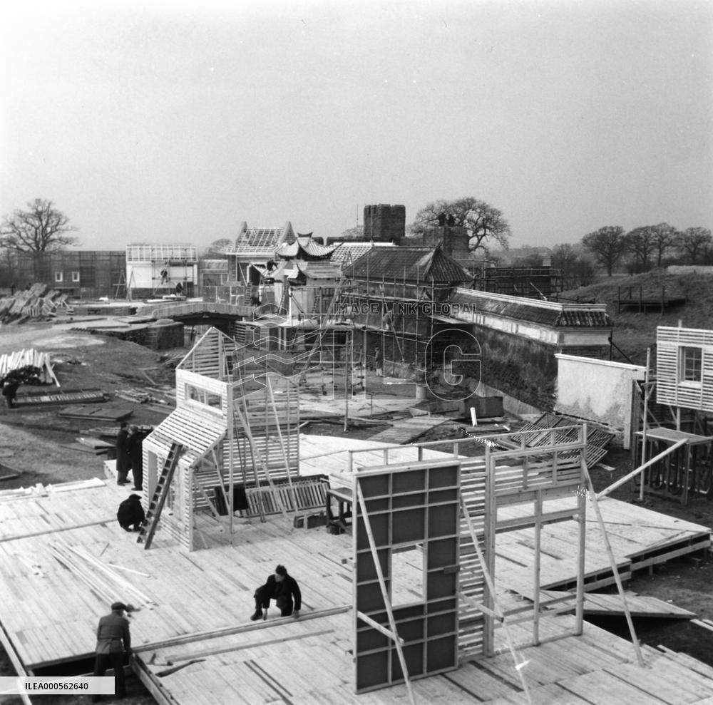 THE INN OF SIXTH HAPPINESS