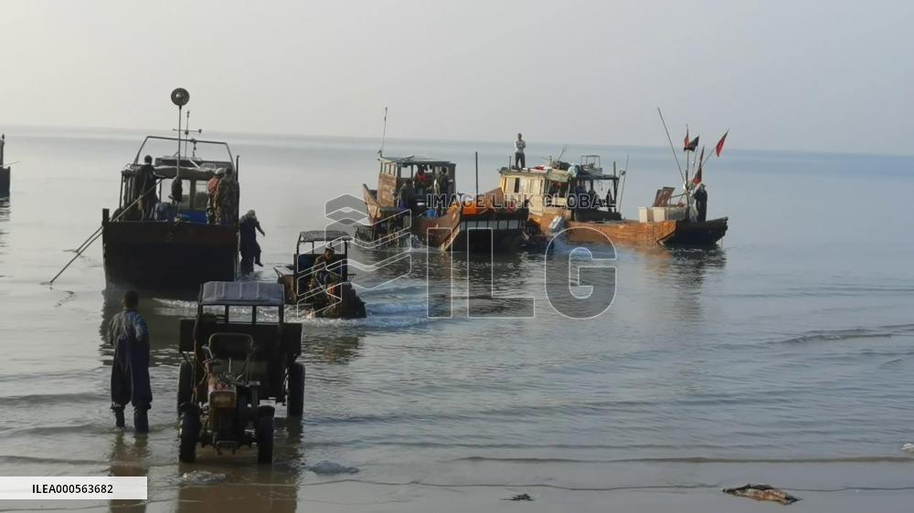 Shipping In Sea Water