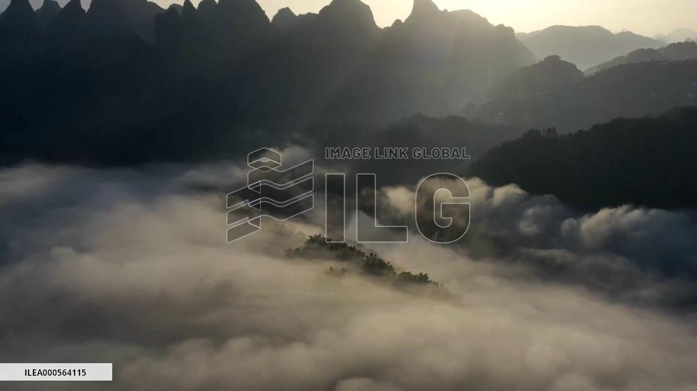 Time-lapse Footage Mountains Surrounded By Fog in Yangshuo