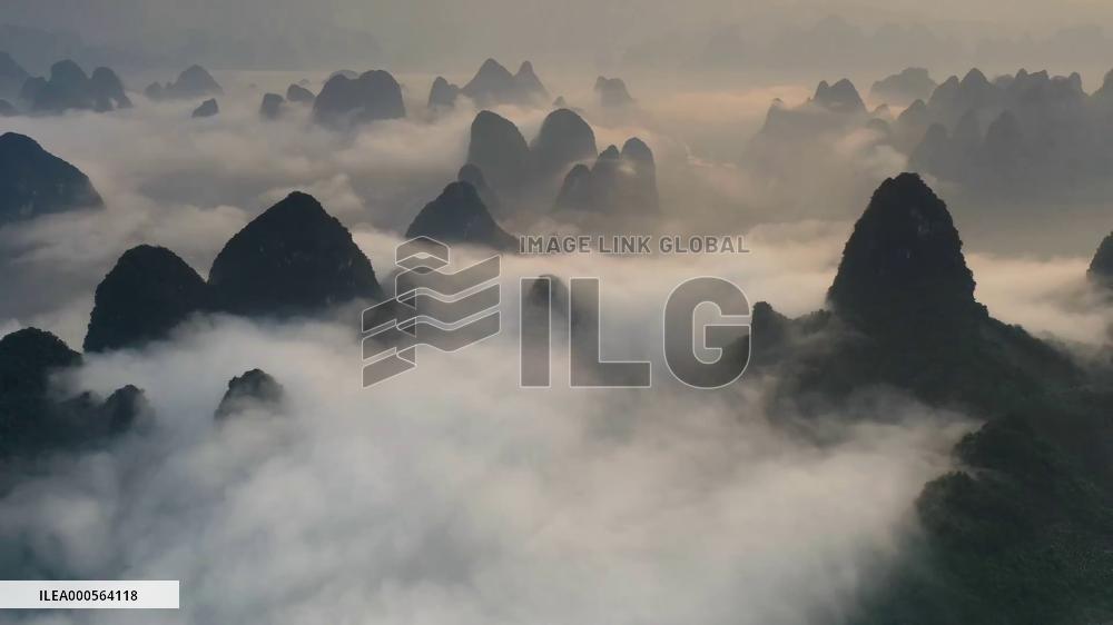 Time-lapse Footage Mountains Surrounded By Fog in Yangshuo