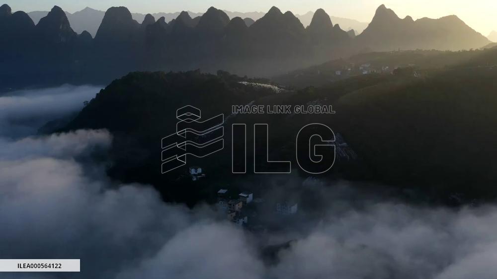 Time-lapse Footage Mountains Surrounded By Fog in Yangshuo