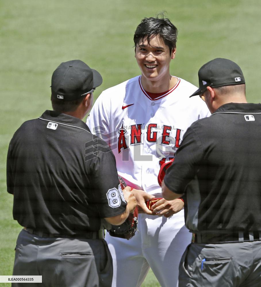 Baseball: Giants vs. Angels