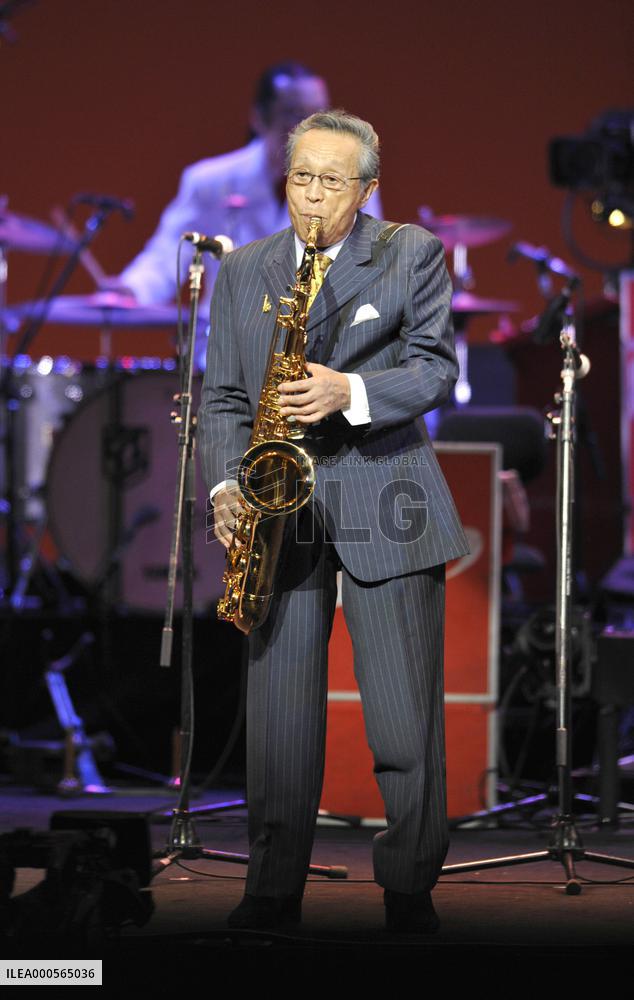 Japanese jazz saxophonist Hara dies at 94