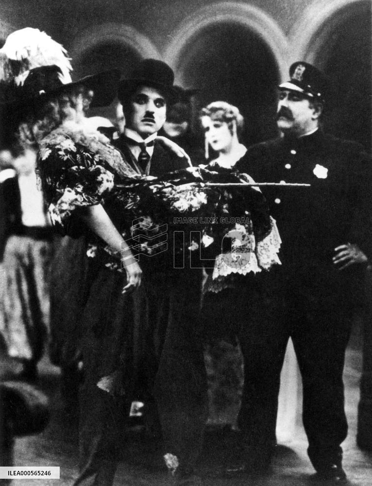 The Idle Class  film (1921)