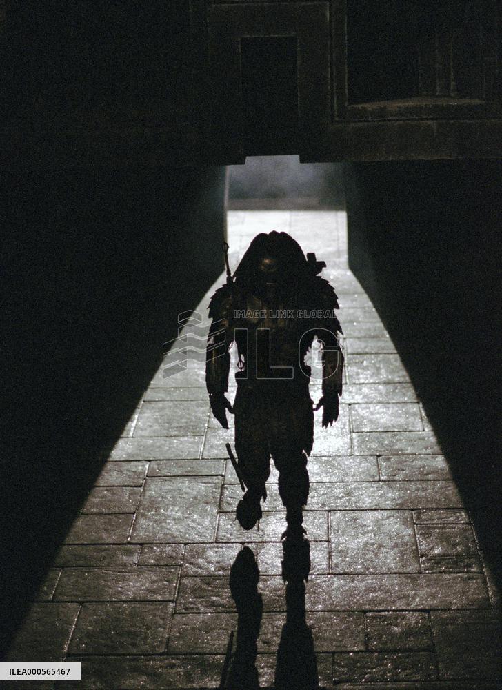 AVP: ALIEN VS. PREDATOR