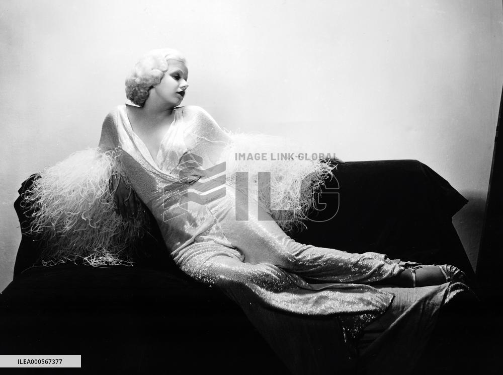 Dinner At Eight film (1933)