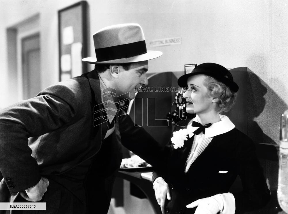 Front Page Woman film (1935)