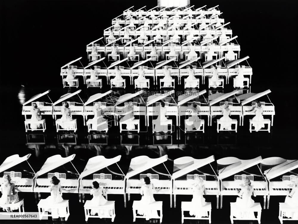 Gold Diggers Offilm (1935)