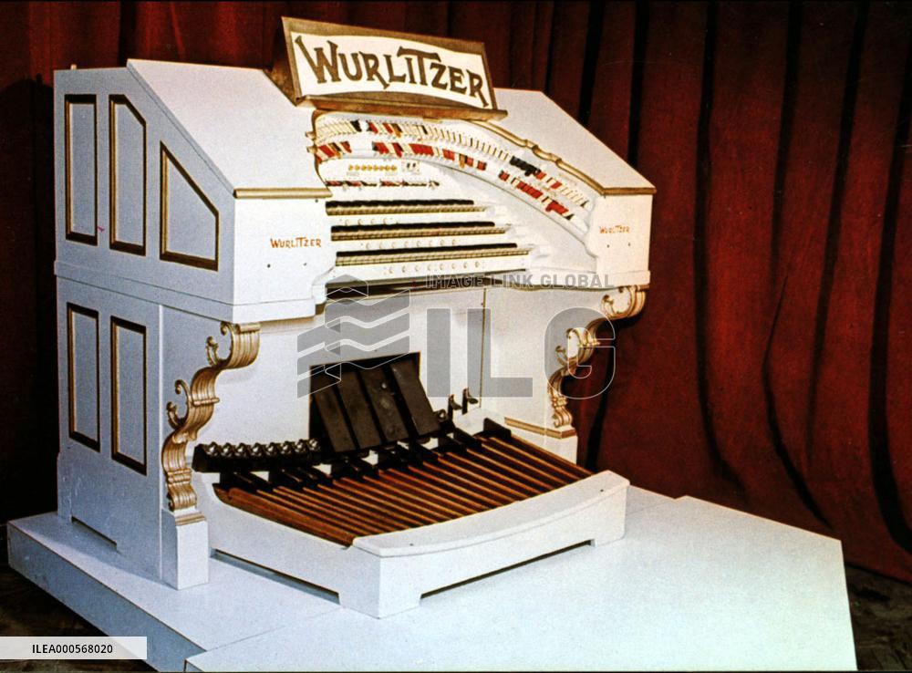 WURLITZER CONSOLE, 1930