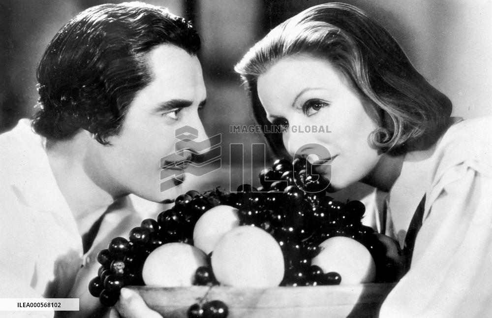 Queen Christina film (1933)