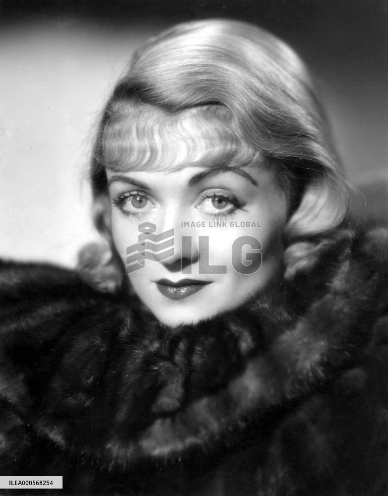 CONSTANCE BENNETT