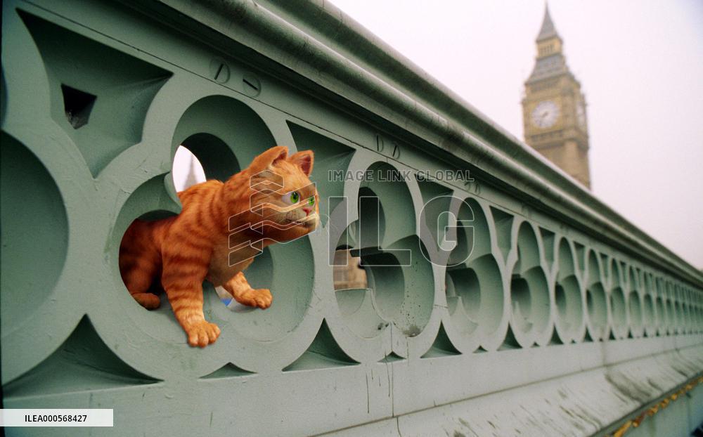 GARFIELD: A TAIL OF TWO KITTIES