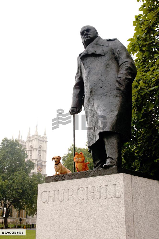 GARFIELD: A TAIL OF TWO KITTIES