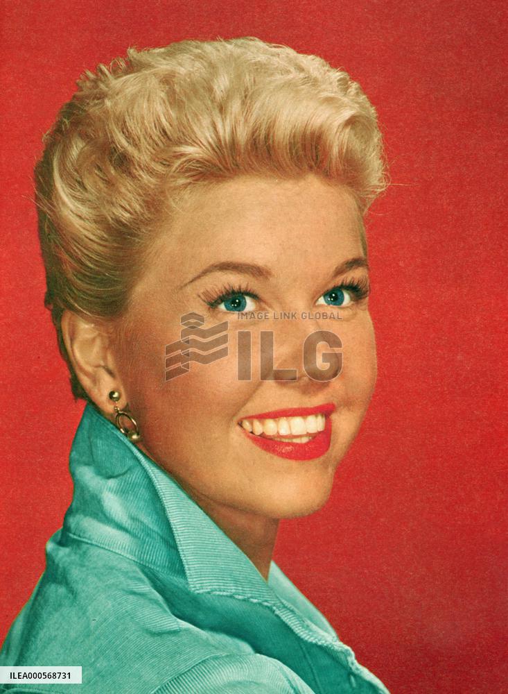 DORIS DAY