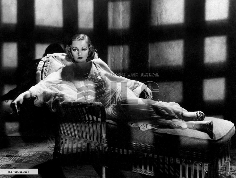 Thunder Below film (1932)